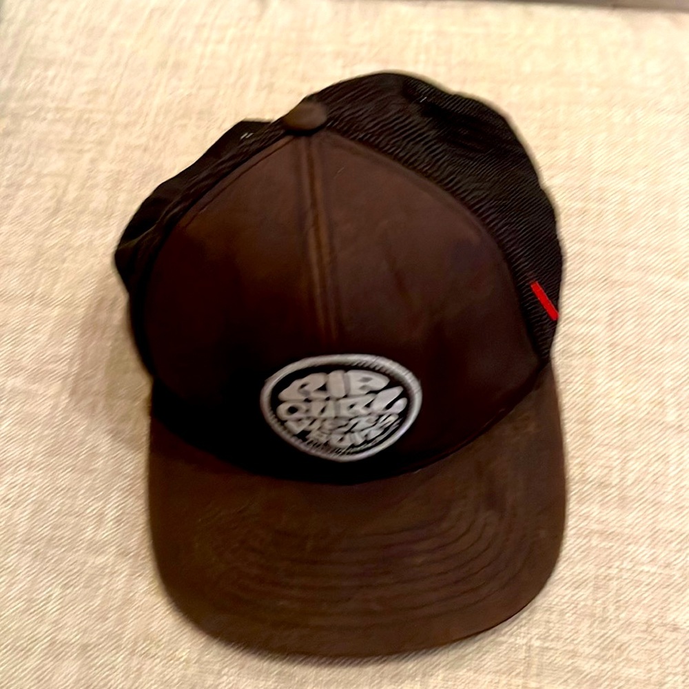 RIP CURL WET SUIT SNAP BACK HAT